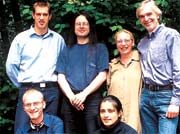 Heiko Schumacher, Almut Frhauf, Wilfried Wareka (stehend, von links), Volker Hendrich und Dolmetscherin 