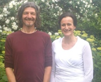 Markus Theile und Tanja Bergé (geprüfte Yogalehrer)